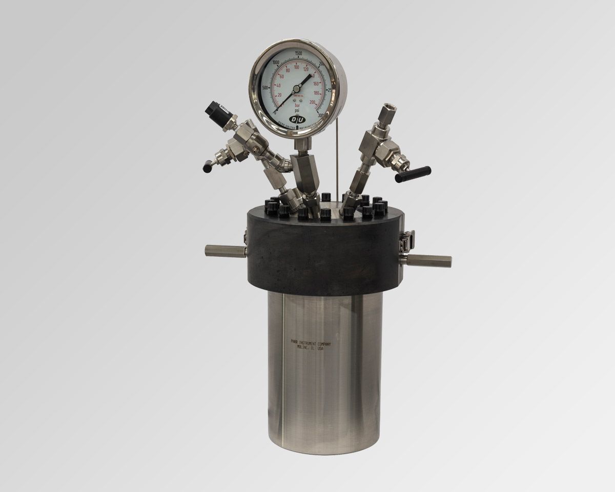 Serie 4670 - Reattori non agitati ad alta pressione ed alta temperatura da 3,75 a 5,8 L